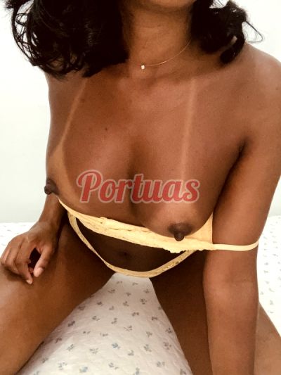Letícia, puta em Porto