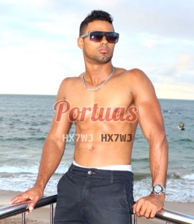 Enzo, Homem que faz massagens eróticas em Portimão
