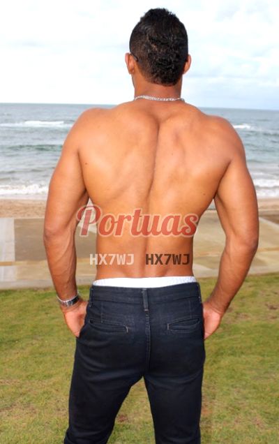 Enzo, Homem que faz massagens eróticas em Portimão