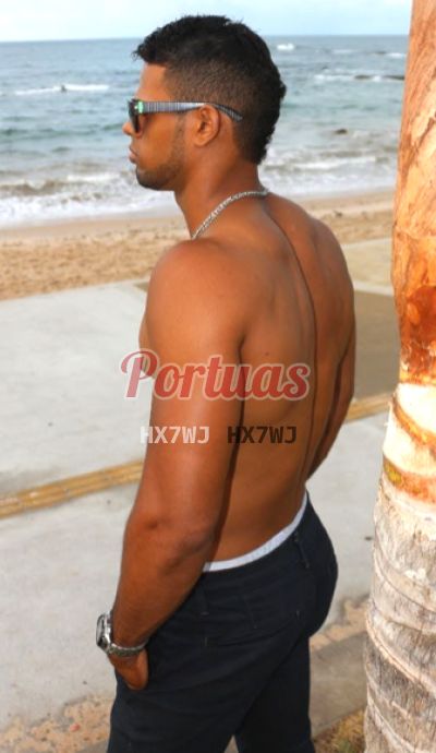 Enzo, Homem que faz massagens eróticas em Portimão