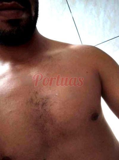 Oscar 979664648, Homem que faz massagens eróticas em Setúbal