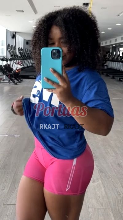 Keryna, Puta em Quarteira
