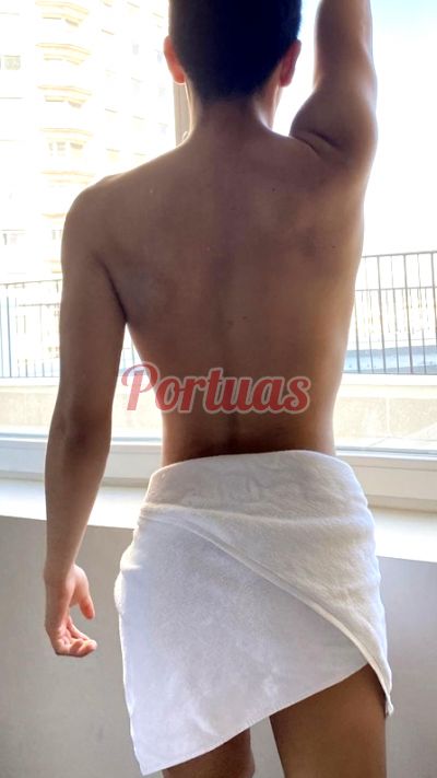 Dominic Milan, homem em Porto