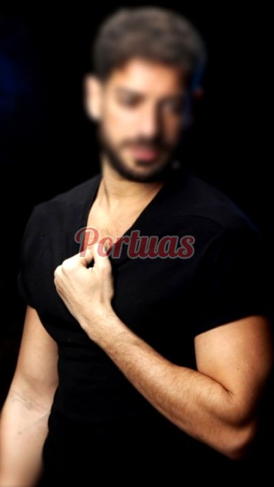 Miguel, homem em Porto