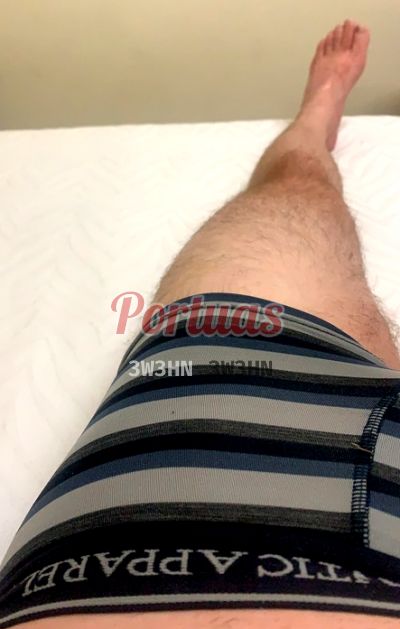Arthur, homem que faz massagens eróticas em Lisboa