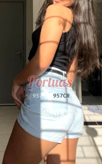 Emily Carter, Mulher que faz massagens eróticas em Lisboa