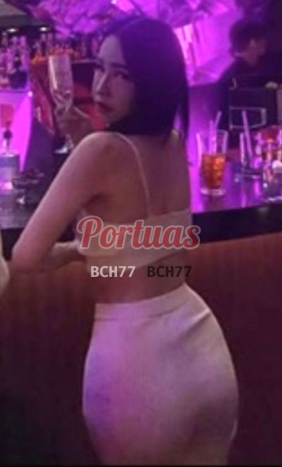 Park Haeinn 935471641, puta em Lisboa