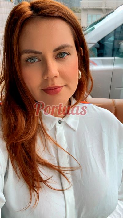 Mel, Mulher que faz massagens eróticas em Porto