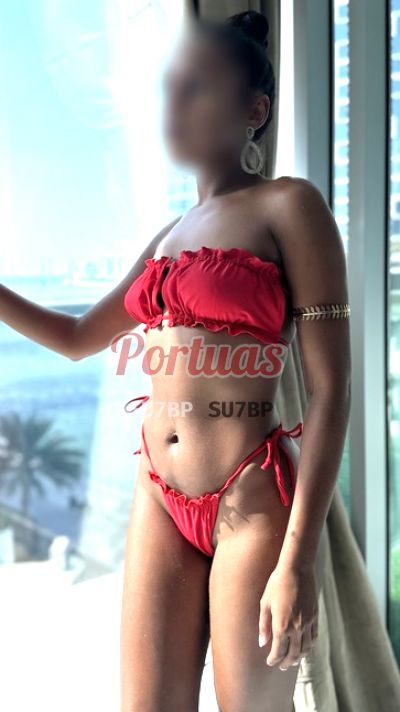 Aliyah, Mulher que faz videochamadas e sexting