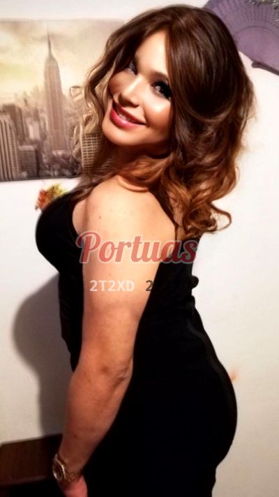 Julia Russo, trans em Fundão