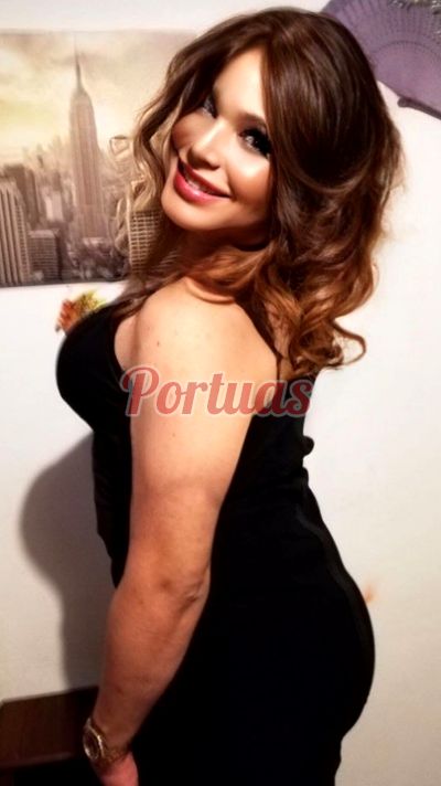 Julia Russo, trans em Fundão