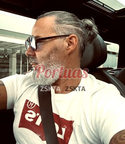 Homem 916071768, homem em Porto