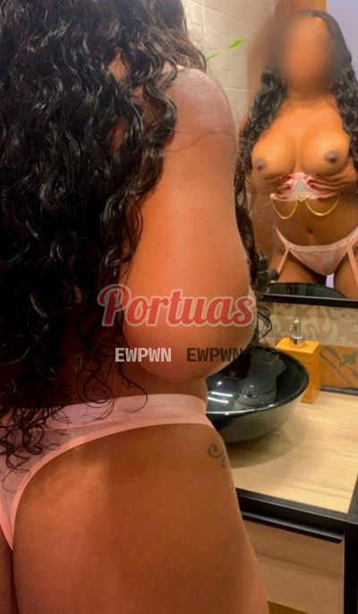 Jade, acompanhante em Almada