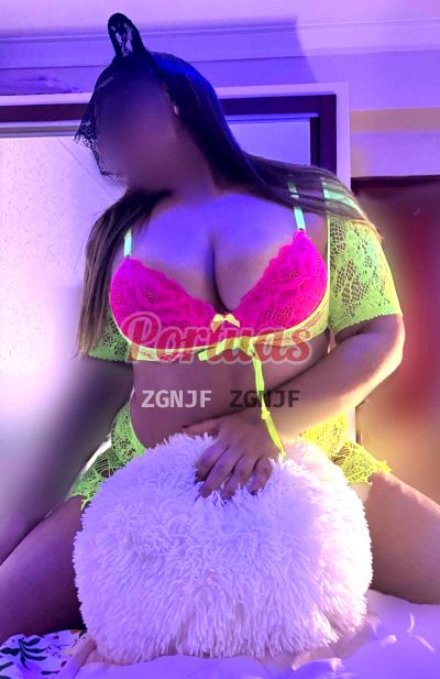 Karina 920040303, Escort em Albufeira