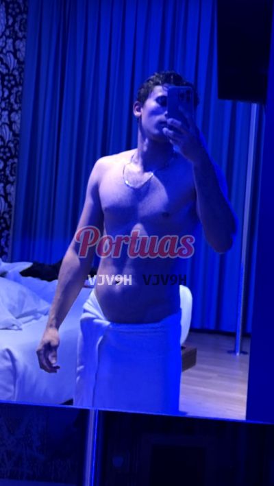 Gien 933519091, Homens em Gaia
