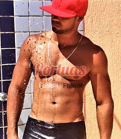 Max 965795889, Homem em Porto