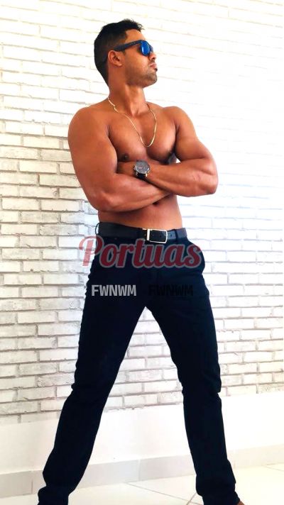 Max 965795889, Homem em Porto