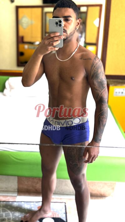 Rafael, homem em Odivelas