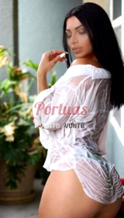 Luana, puta em Albufeira