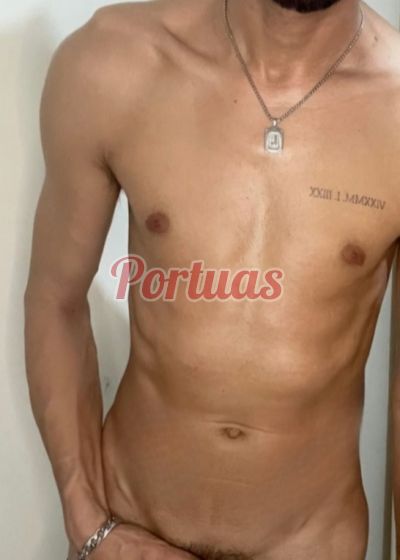 Novo 965087999, Homem em Parque das Nações (Lisboa)