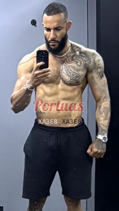 Lucas, homem em Quarteira