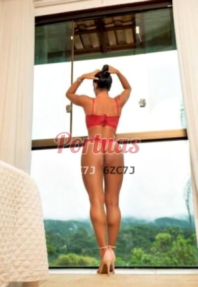 Maria, mulher que faz massagens eróticas em Lisboa