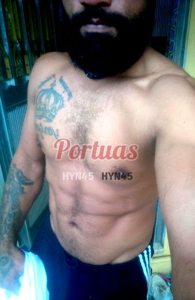 Maike Viana, homem em Porto