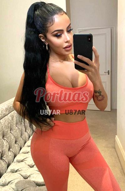 Karen Hot, puta em Amadora