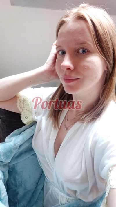 Alissia, massagista em Porto