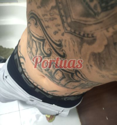 Adriano, homem em Portimão