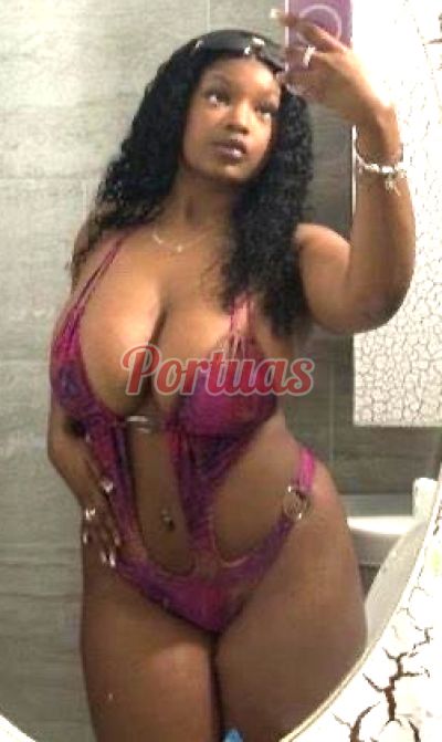 Maya, acompanhante em Porto