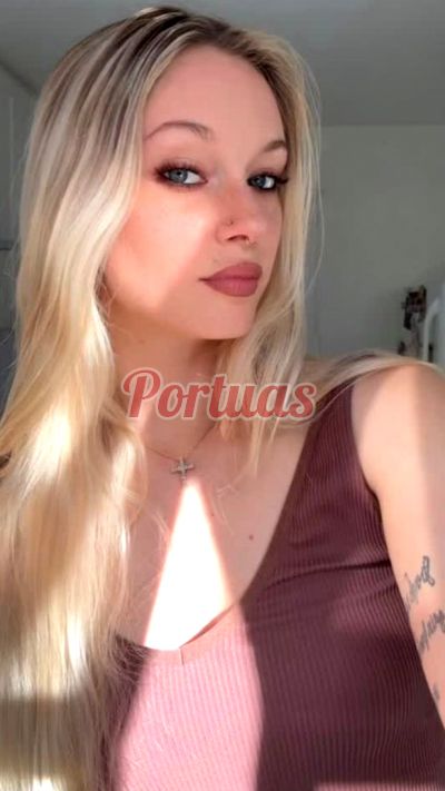 Mia, puta em Évora