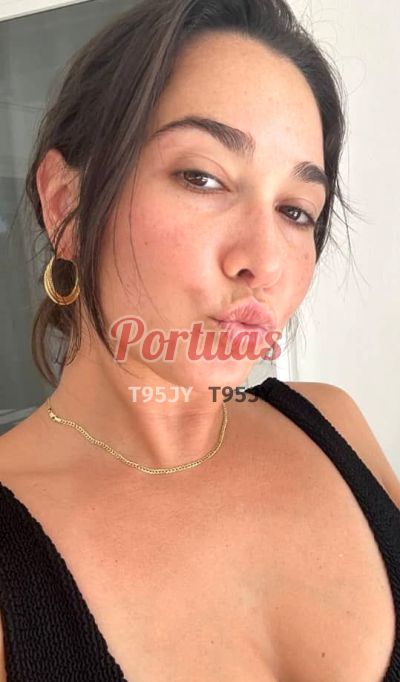 Cynthia, acompanhante em Porto