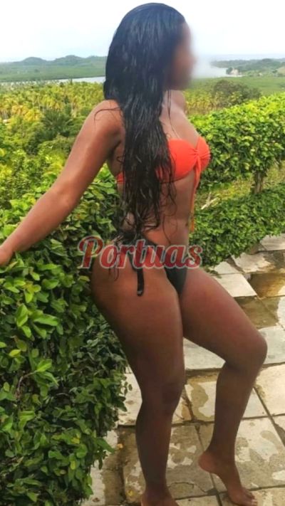 Tatiana, puta em Maia