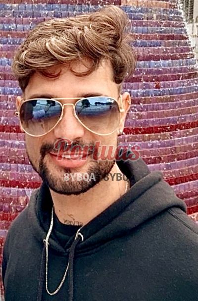 Diego Leão, homem em Estrela (Lisboa)