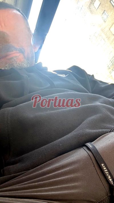 Pausudo, homem em Porto