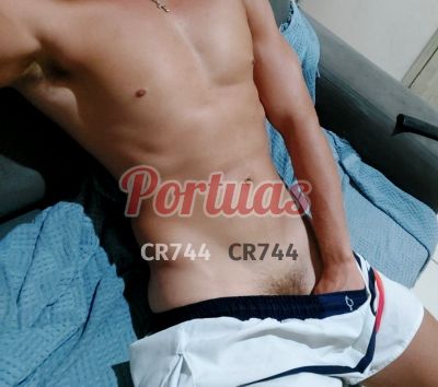 Omar Zidan 933955396, homem em Leiria