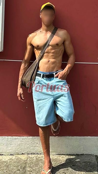 Noah 930960666, homem em Lisboa