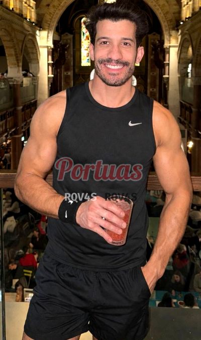 Stefano 920250781, homem em Porto