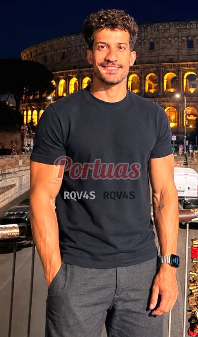 Stefano 920250781, homem em Porto