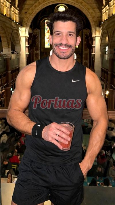 Stefano 920250781, homem em Porto