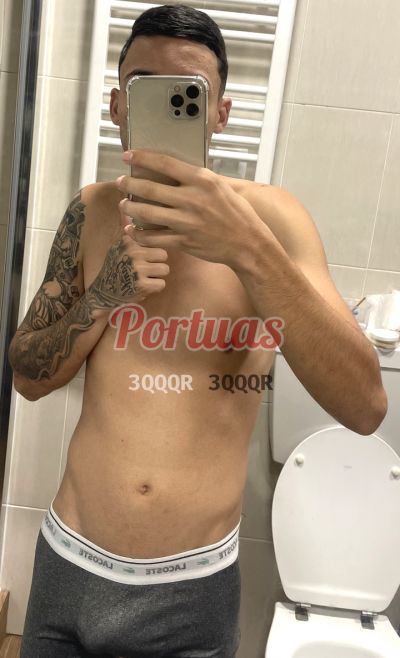 Gustavo 938959430, homem em Marinha Grande