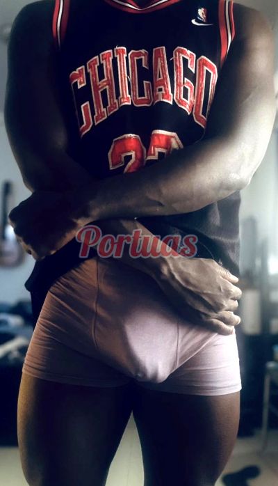 Blacksavane 922018483, homem em Lisboa