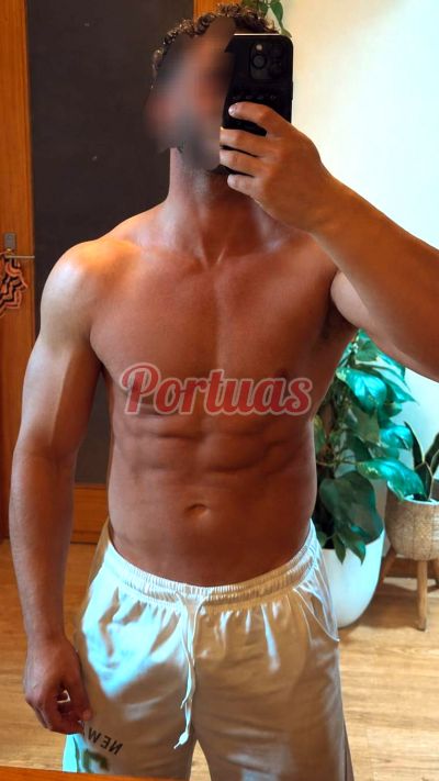 Italo Morais 936373859, homem em Gondomar