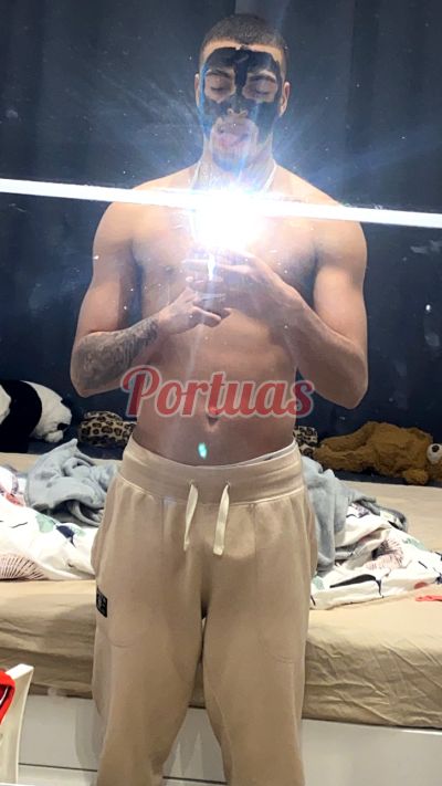 John Pedro 961805818, homem em Funchal