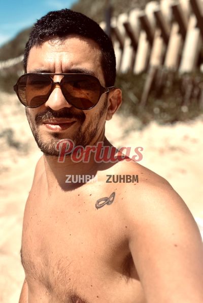 Mr Parker 916711001, homem em Porto