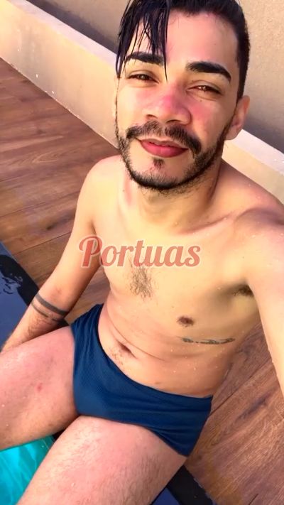 Ari 911892759, homem em Setúbal