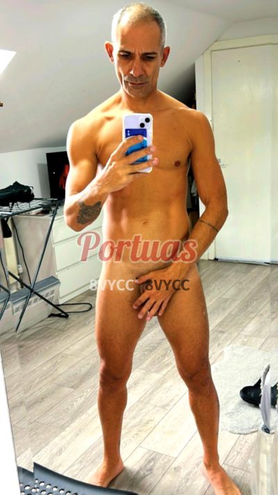 RTS 967561696, homem em Lisboa
