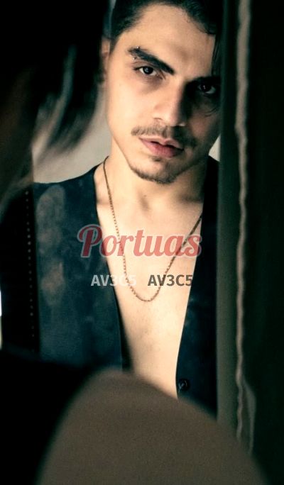 Viego Santiago 920300186, homem em Lisboa